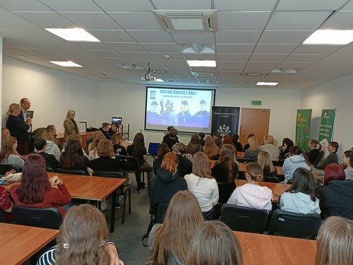 zmiejszony2.jpg (55,19 kB)